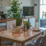 Appartement Chez Elsa, Confortable Neuf Avec Parking Prive *