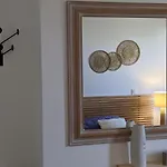 Appartement Chez Elsa, Confortable Neuf Avec Parking Prive