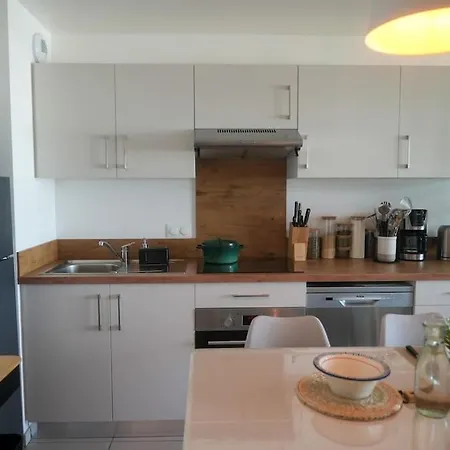 Chez Elsa, Confortable Neuf Avec Parking Prive Apartamento