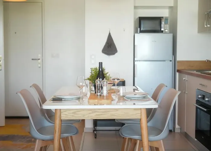 Chez Elsa, Confortable Neuf Avec Parking Prive Apartment *