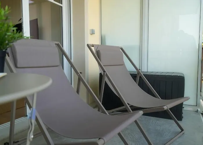 Chez Elsa, Confortable Neuf Avec Parking Prive