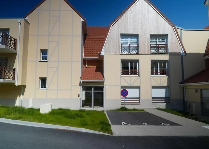 Apartment Chez Elsa, Confortable Neuf Avec Parking Prive